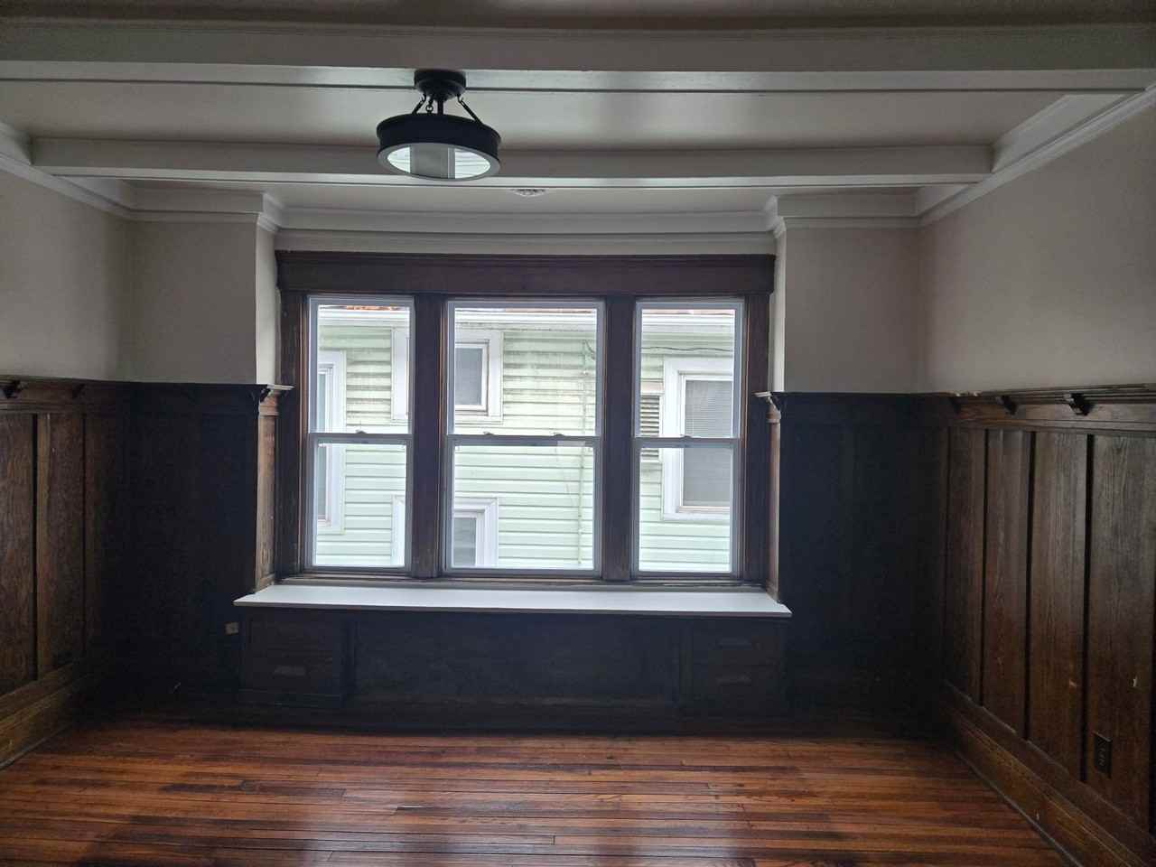 85 Kensington Ave - Photo 3 of 9