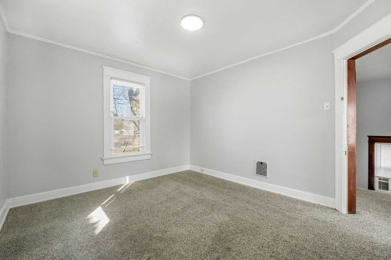 2118 Webster St - Photo 6 of 36