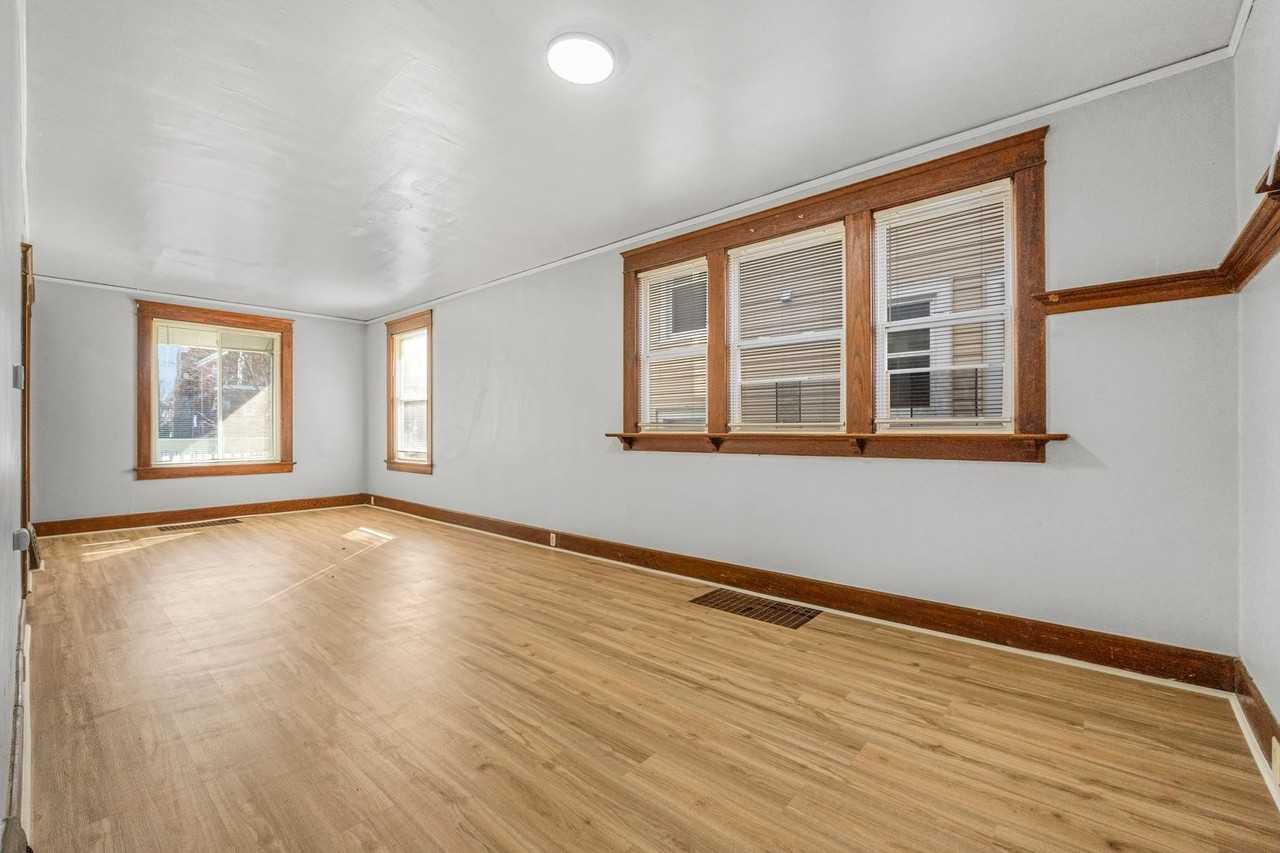 2118 Webster St - Photo 3 of 36