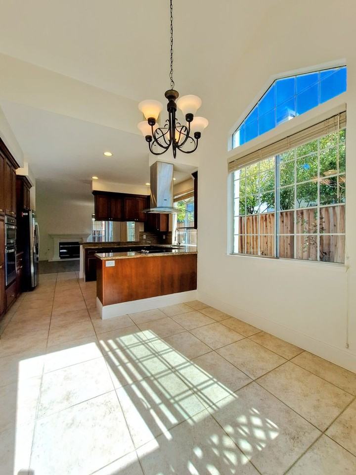 802 Schooner Bay Dr - Photo 3 of 38