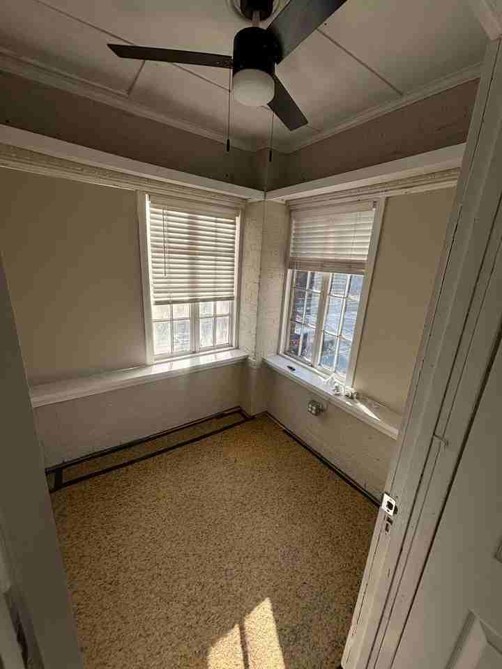 2091 Iuka Ave #A - Photo 3 of 10