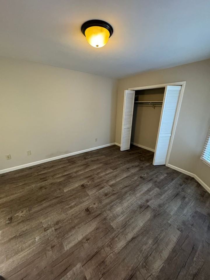 105 Summit Dr Se - Photo 6 of 8