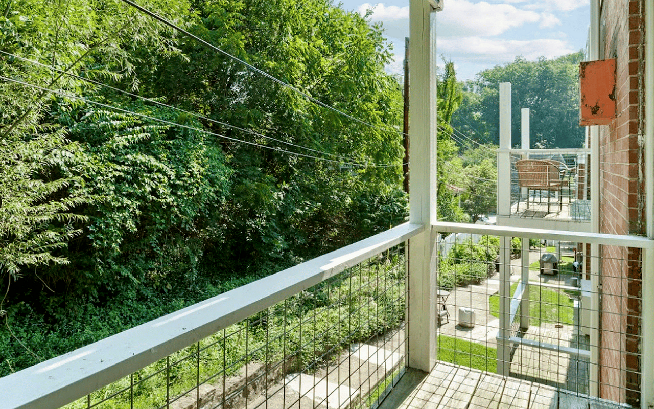 Somerset Apartments - Photo 5 of 27