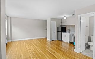 featured image of 2881 Minto Ave
