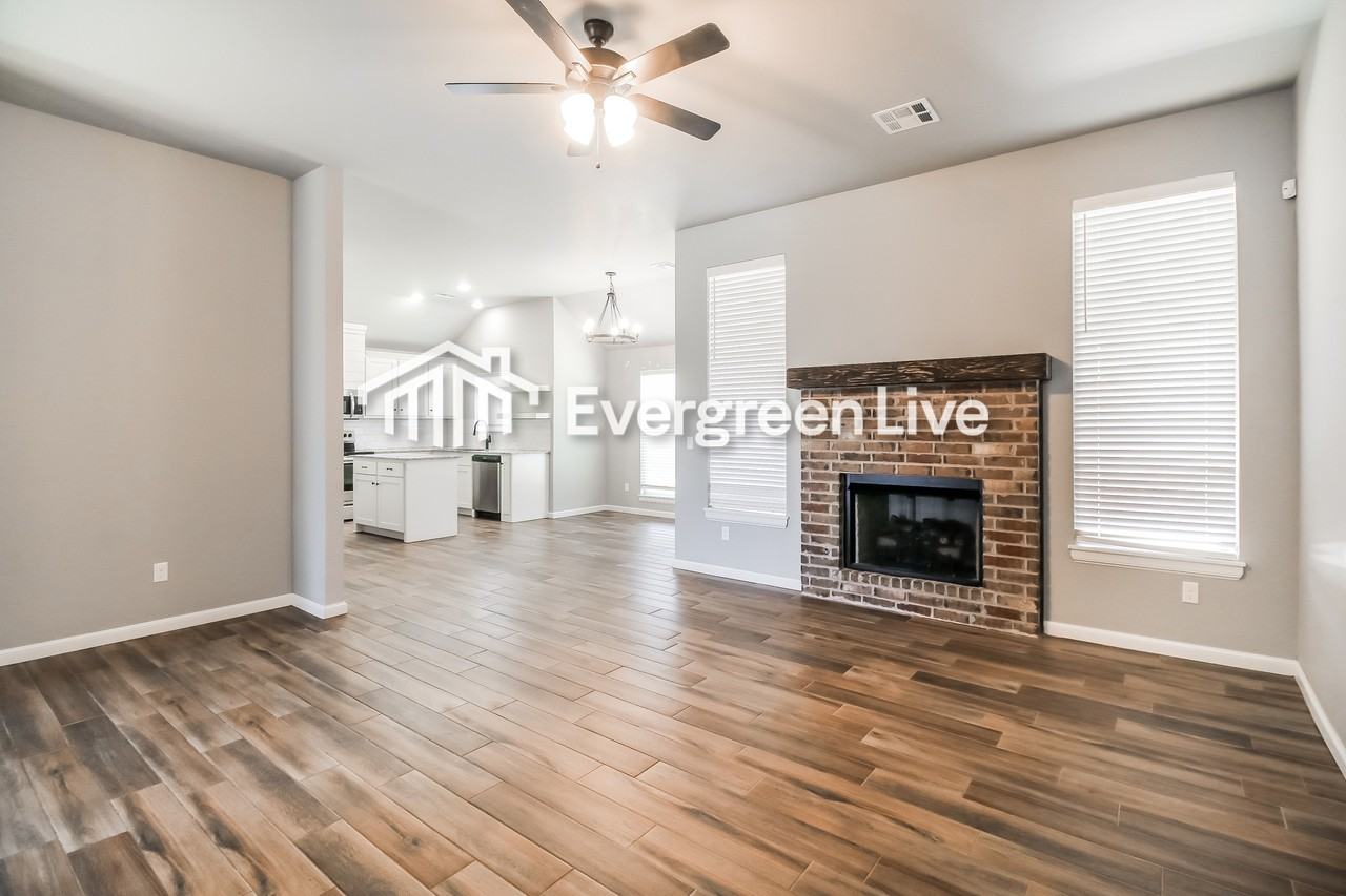 705 N Cottontail Way - Photo 4 of 16
