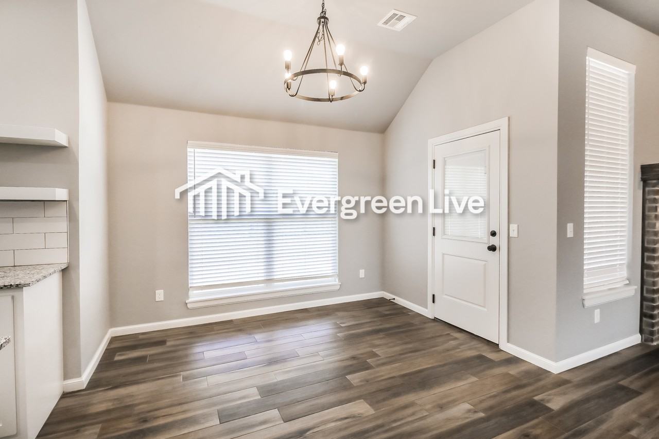 705 N Cottontail Way - Photo 6 of 16