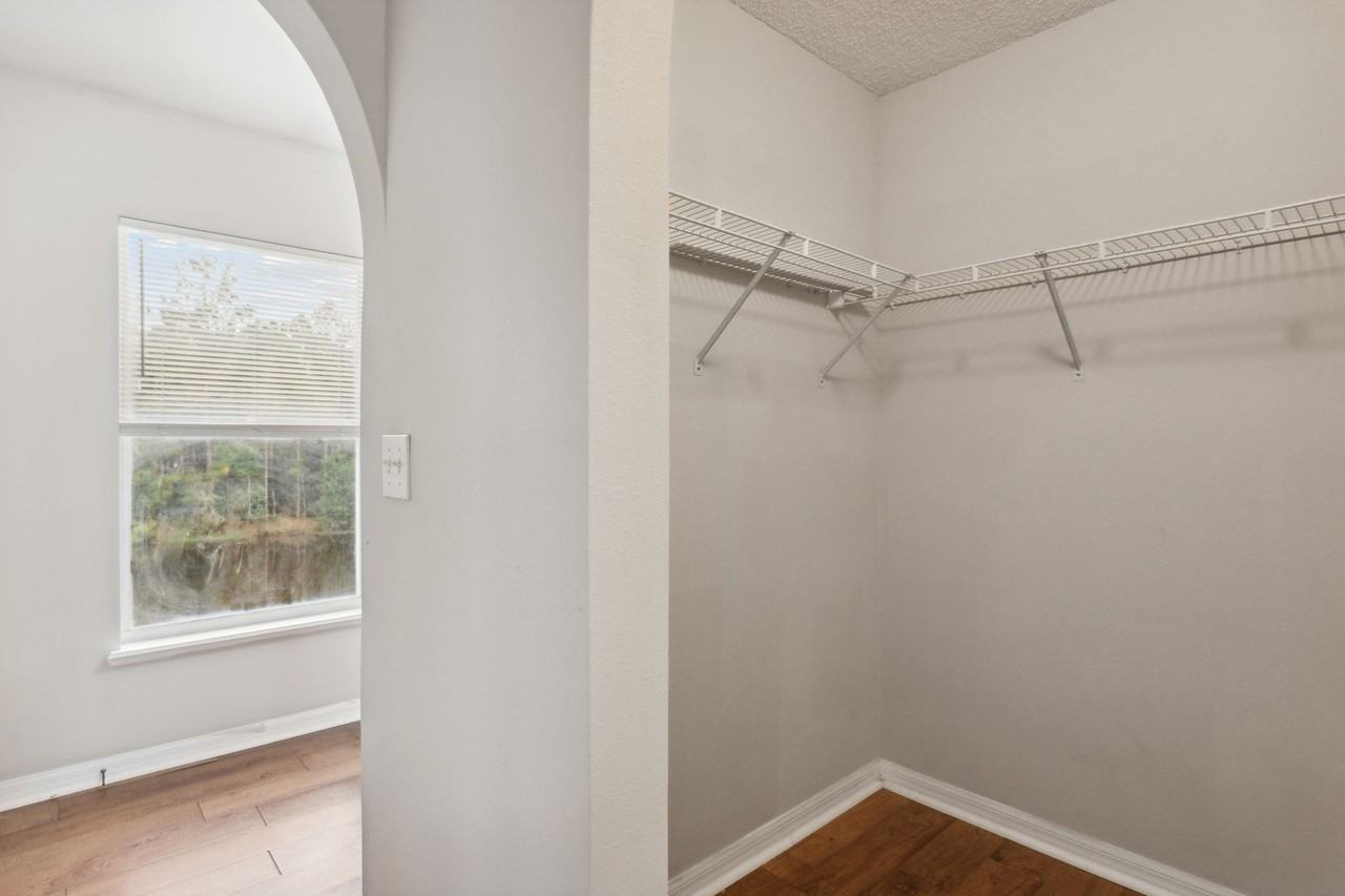 4106 Woodley Creek Rd - Photo 3 of 46