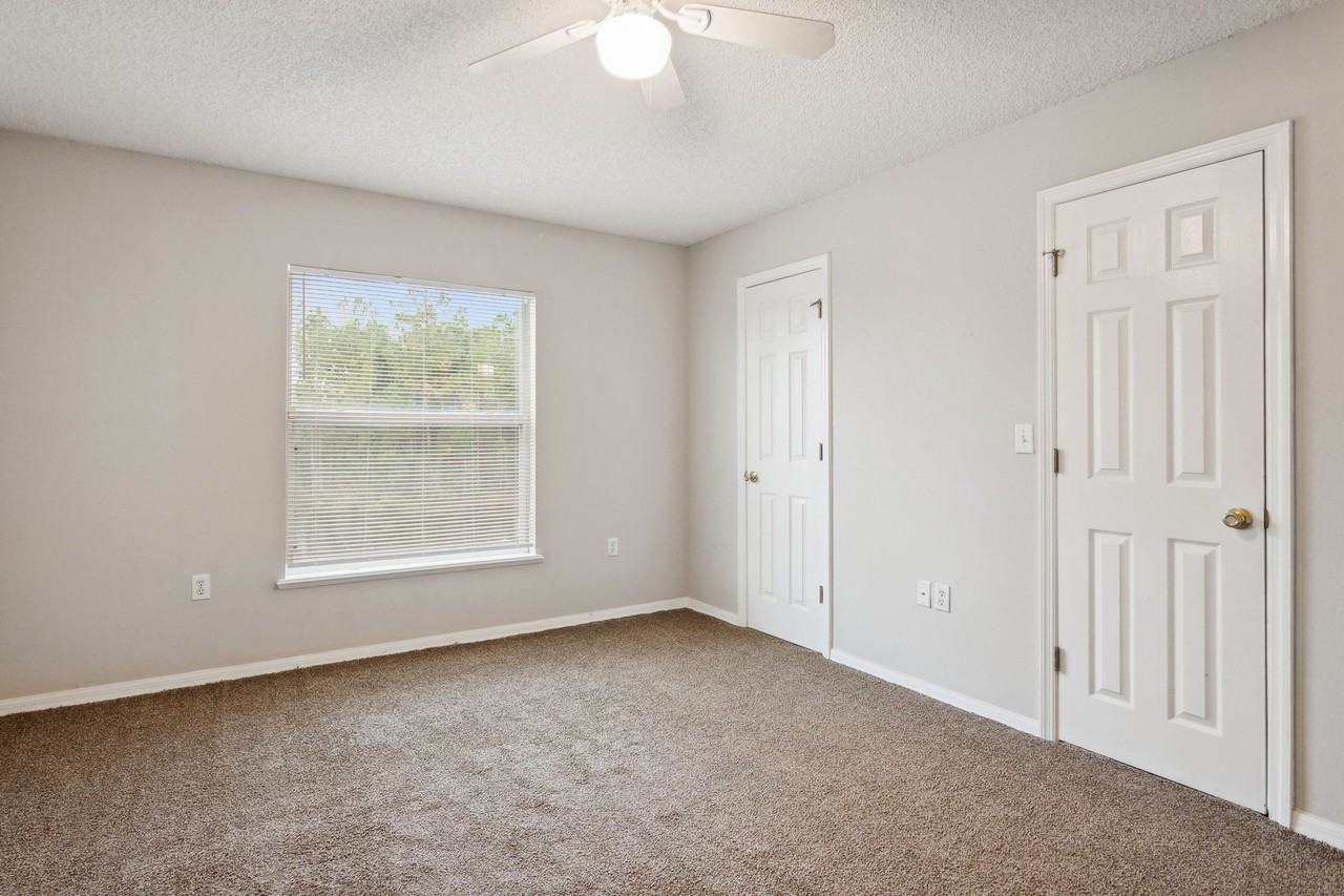 4106 Woodley Creek Rd - Photo 2 of 46