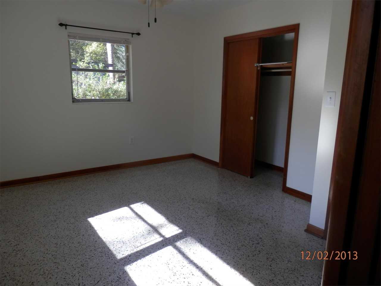 4140 Nw 21st Ter - Photo 3 of 8