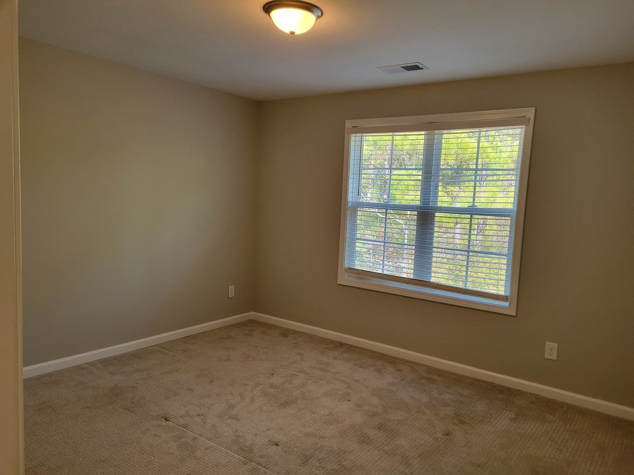 175 Old Murdoch Rd #1003 - Photo 4 of 10