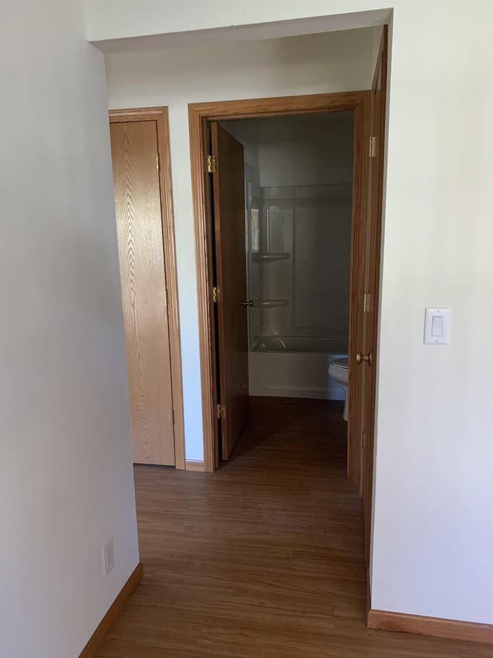 529 E Main St - Photo 3 of 10