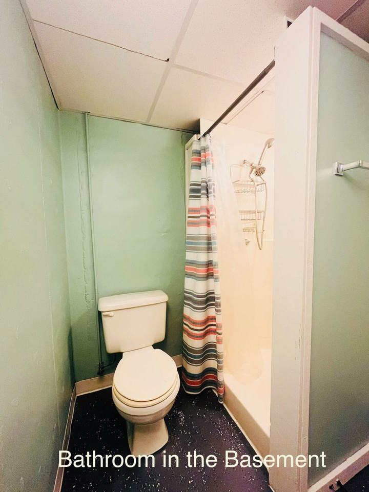 588 E Graham Pl #1 - Photo 5 of 18