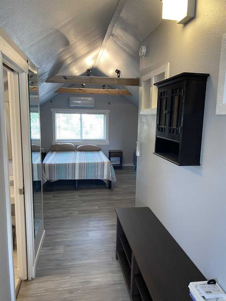 327 Bonfoy Ave #201 - Photo 6 of 24