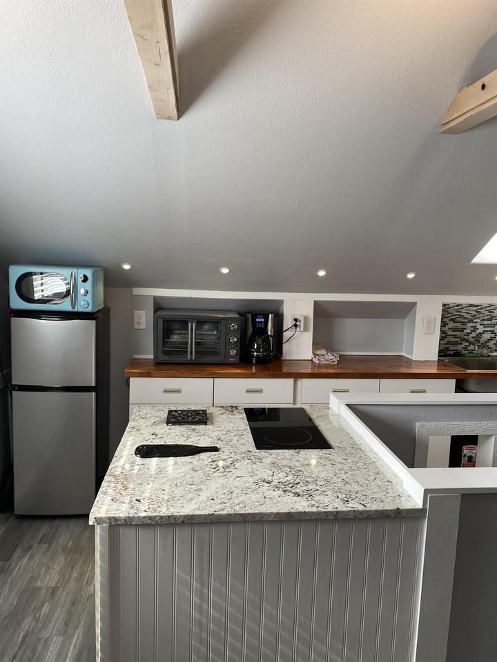 327 Bonfoy Ave #201 - Photo 5 of 24