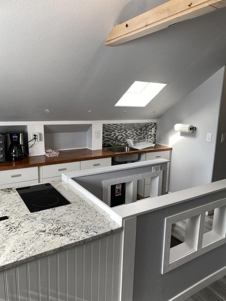 327 Bonfoy Ave #201 - Photo 7 of 24