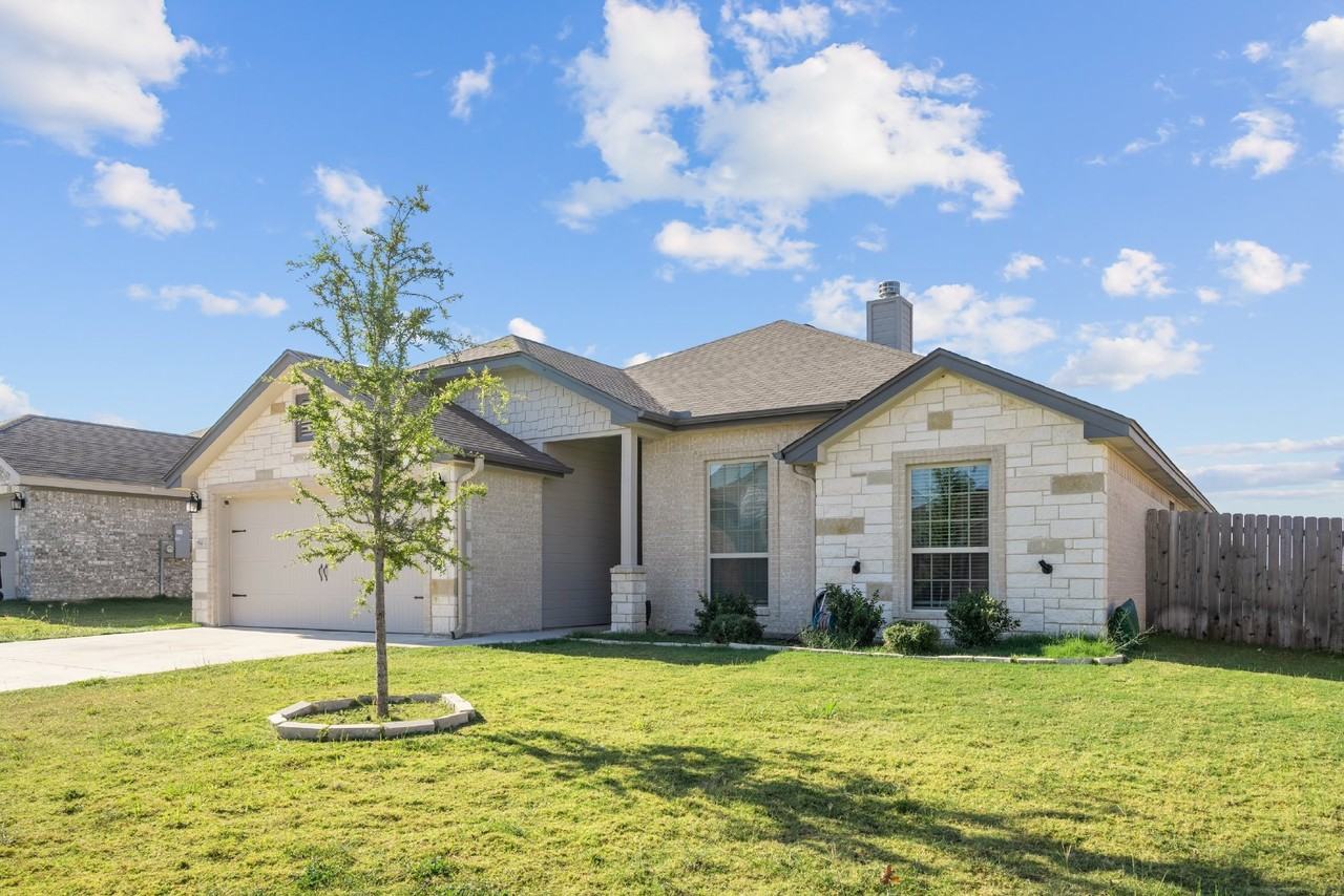 904 Clanton Cv - Photo 3 of 35