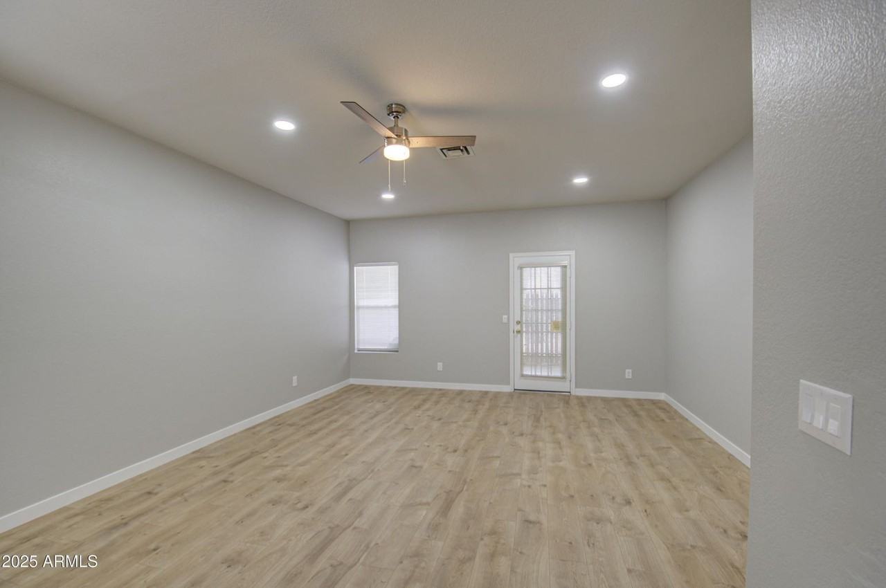 1600 N Saba St Unit 169 - Photo 6 of 27
