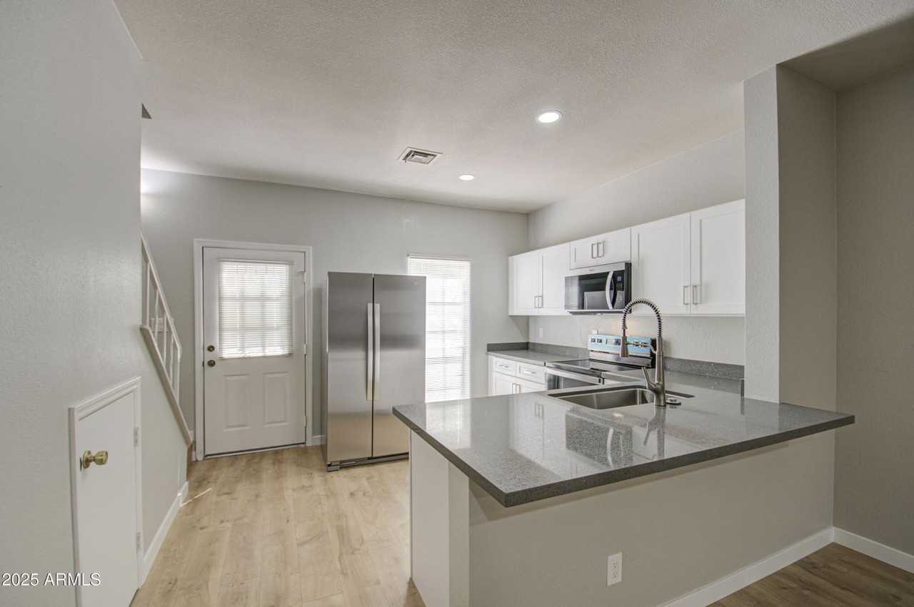 1600 N Saba St Unit 169 - Photo 7 of 27