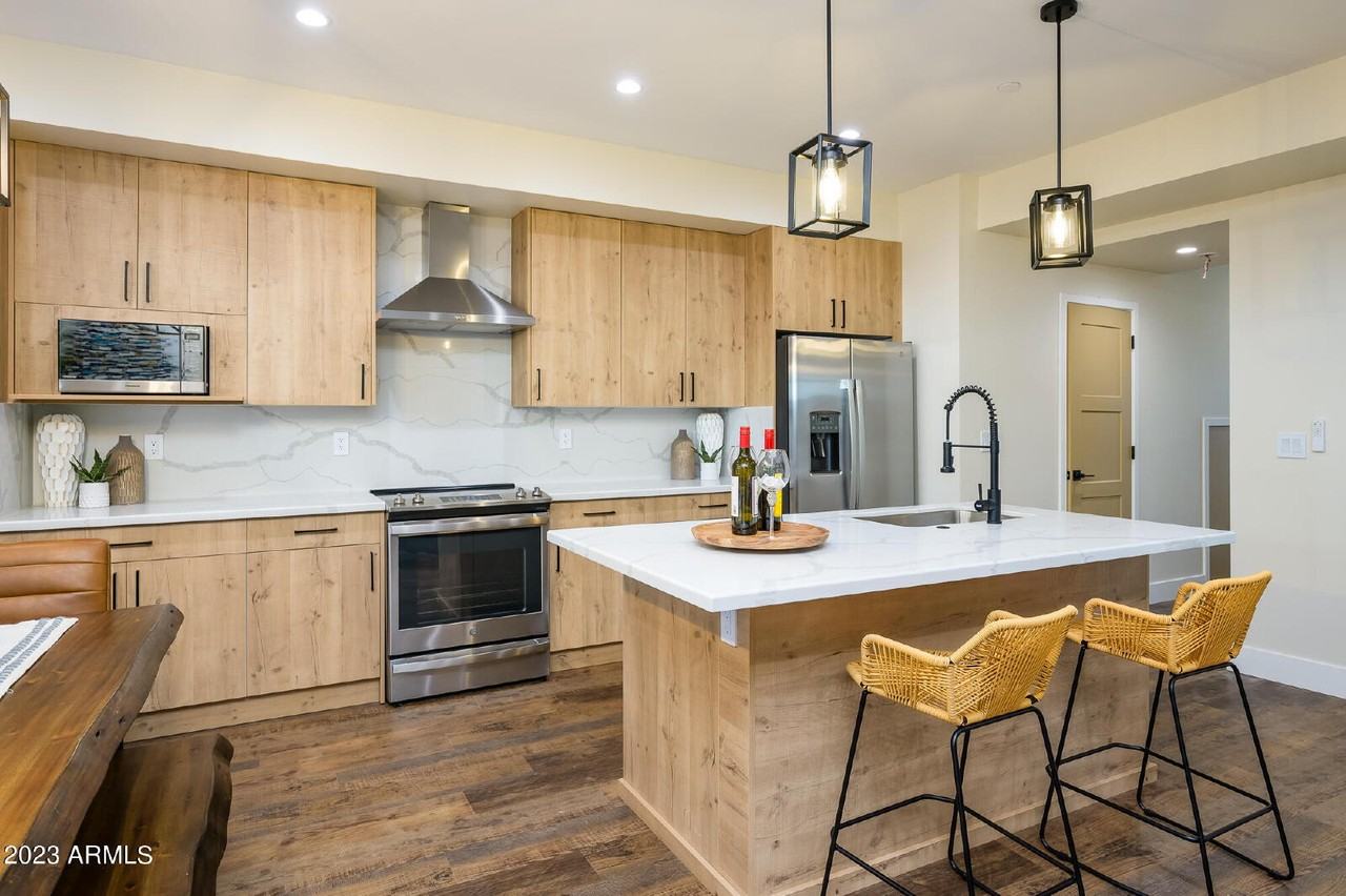 1621 W Medlock Dr - Photo 6 of 49