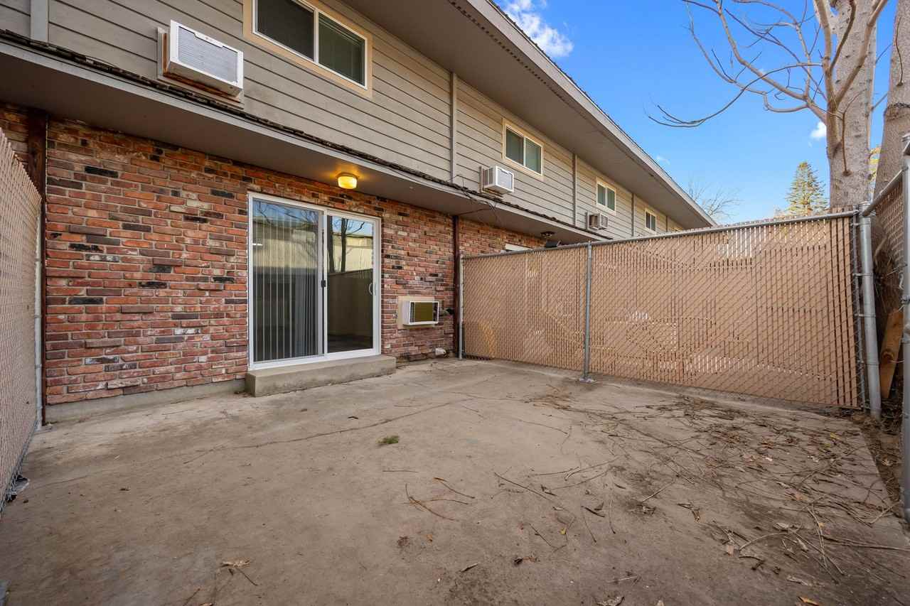 Devon Ave Apartments in East Wenatchee - Photo 2 of 4