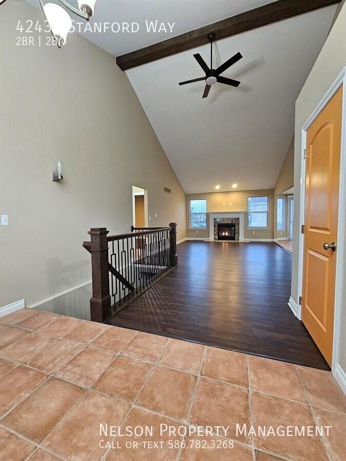 42430 Stanford Way - Photo 2 of 28