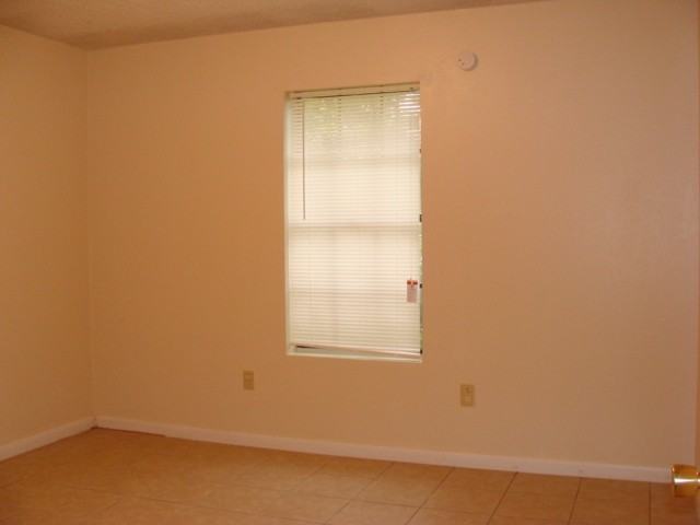 2317 Briarwood Dr #NA - Photo 7 of 8