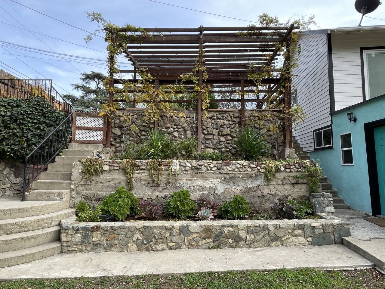 126 Hackett Pl #1-2 - Photo 4 of 37