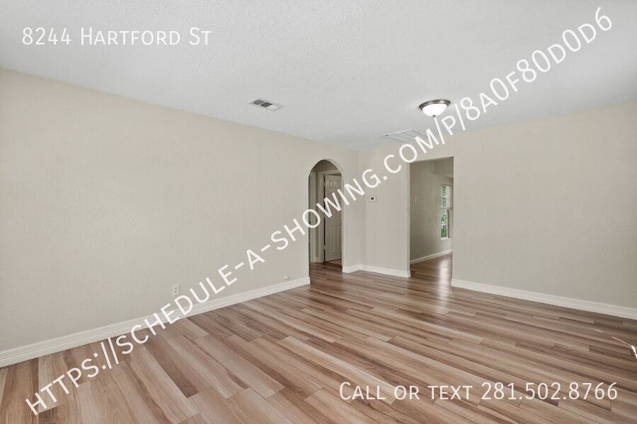 8244 Hartford St - Photo 2 of 11