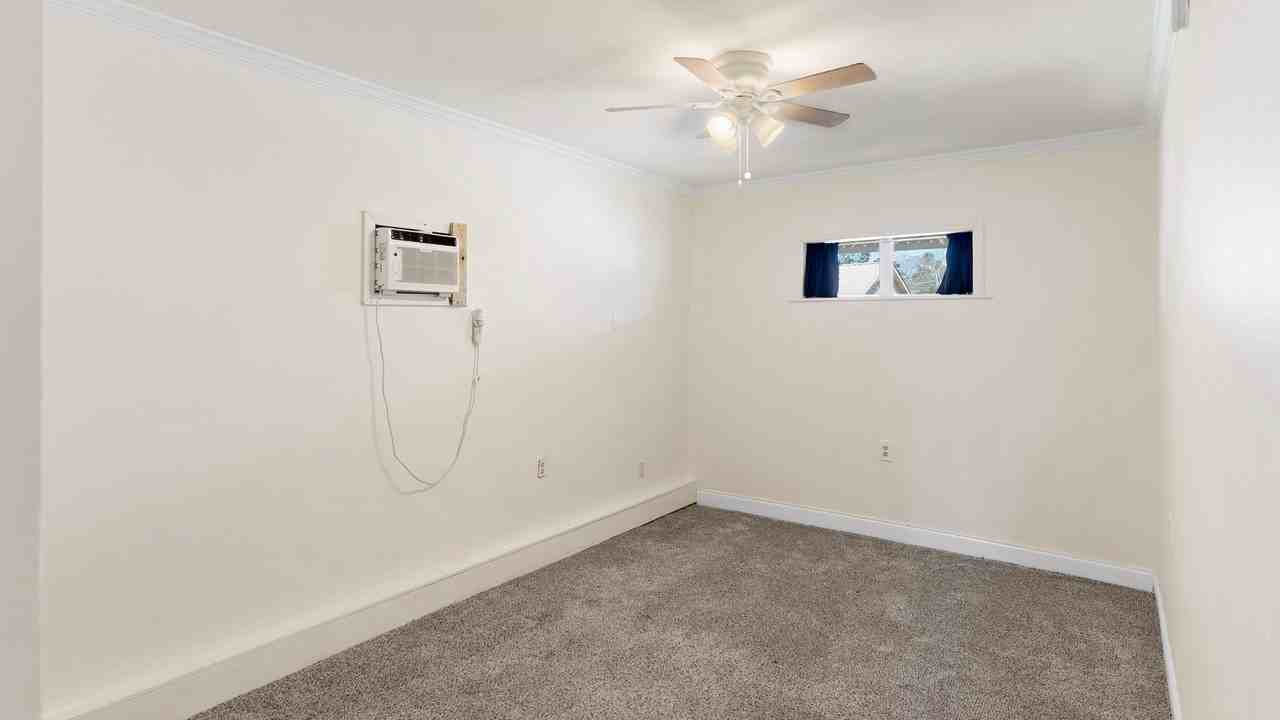 2102 Olive St - Photo 5 of 8