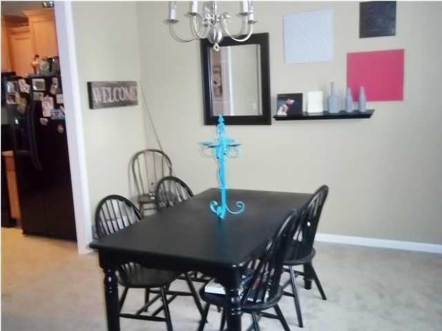 609 Hemingway Cir - Photo 3 of 7