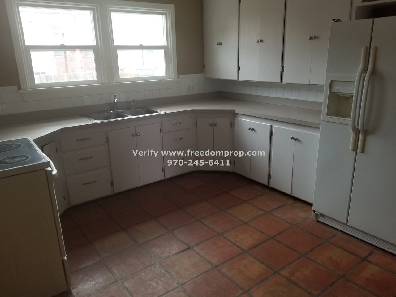 1015 Belford Ave - Photo 3 of 14