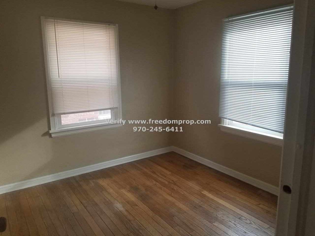 1015 Belford Ave - Photo 5 of 14