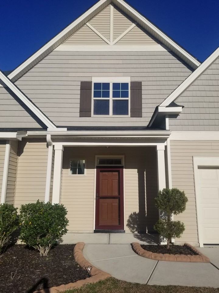 411 Cyrus Thompson Dr - Photo 4 of 48