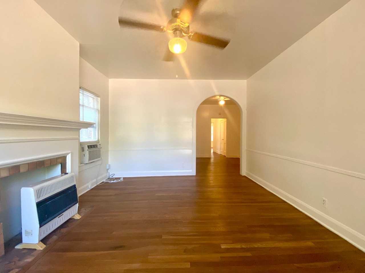 3207 1/2 Harris Park Ave - Photo 6 of 23