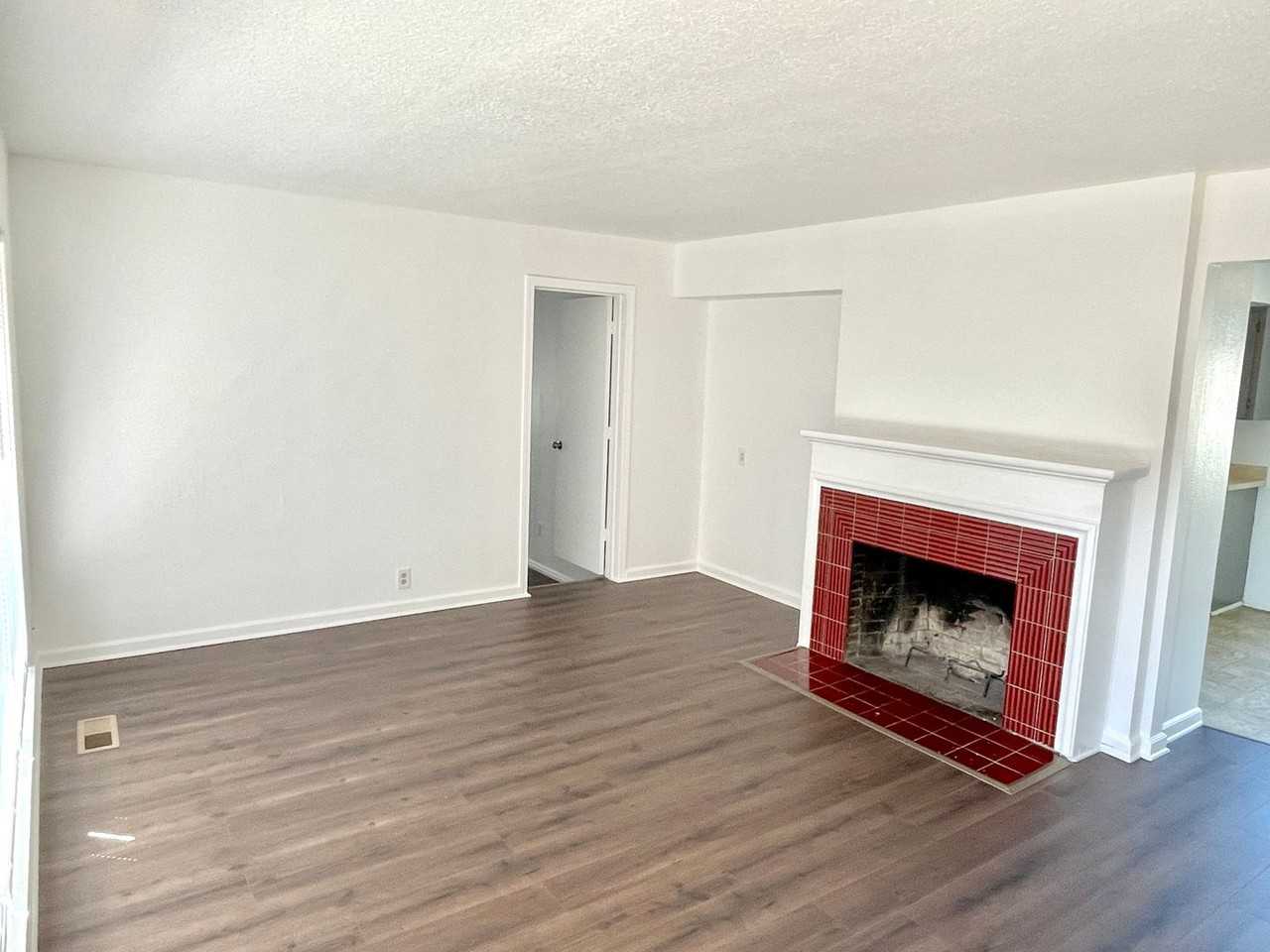 1745 Se 176th Ave - Photo 2 of 16