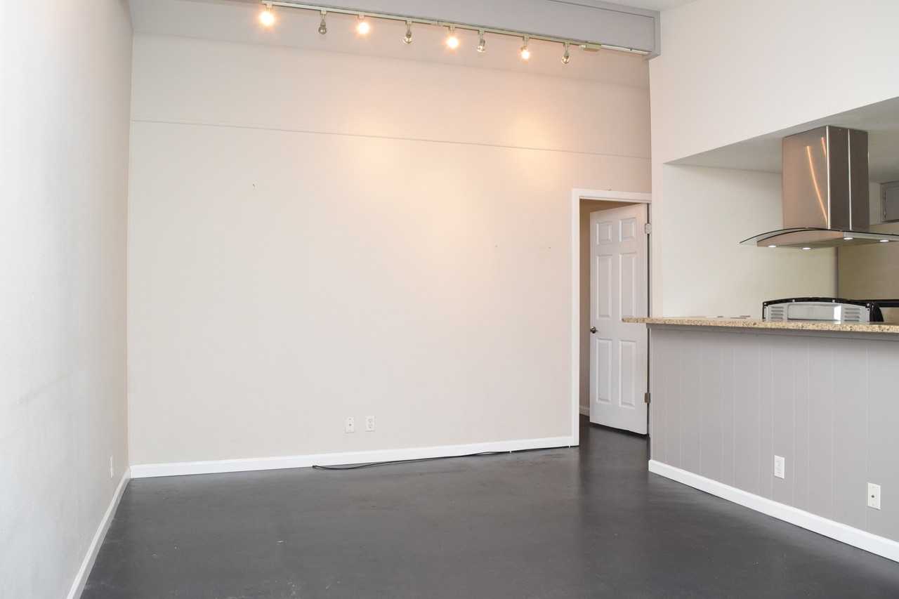 5601 Woodrow Ave #102 - Photo 4 of 20