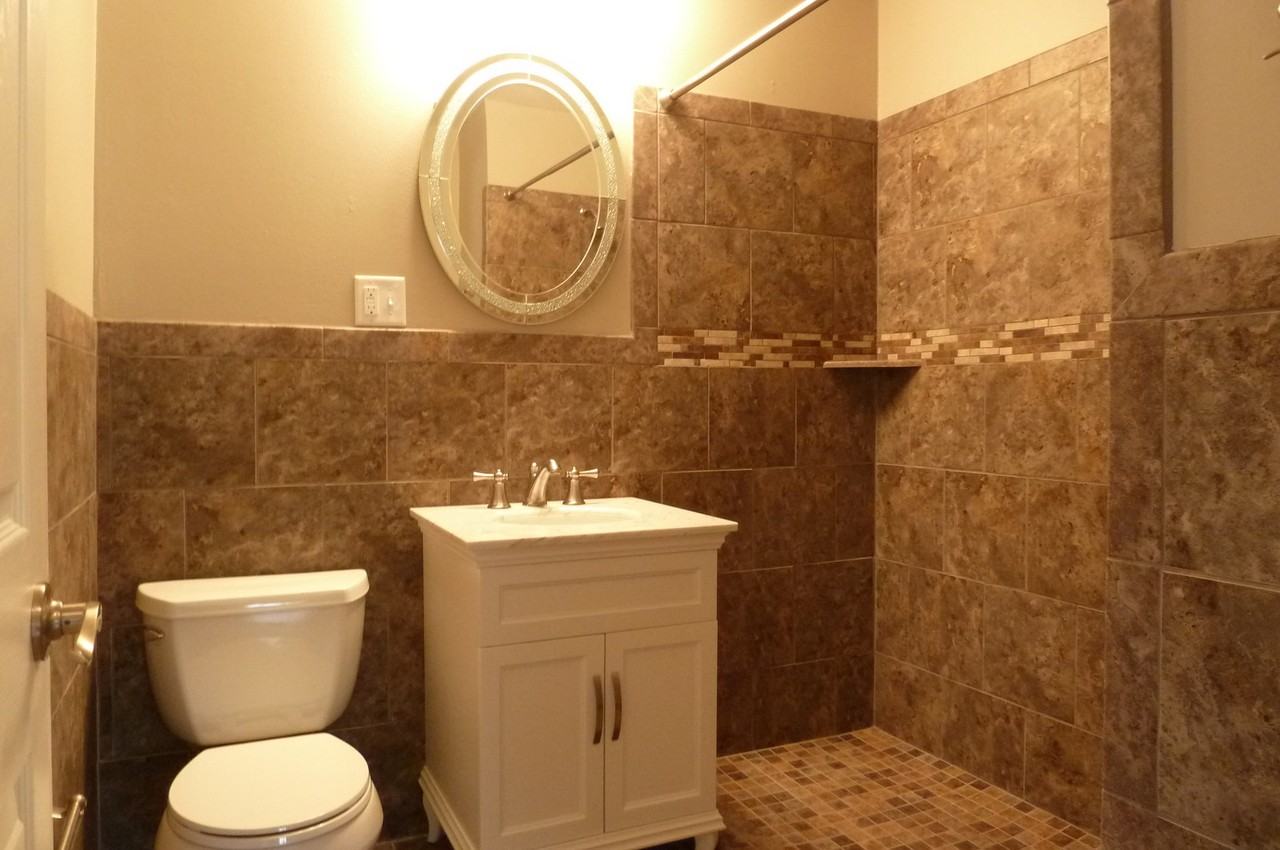 1226 E Bloomington St - Photo 3 of 14