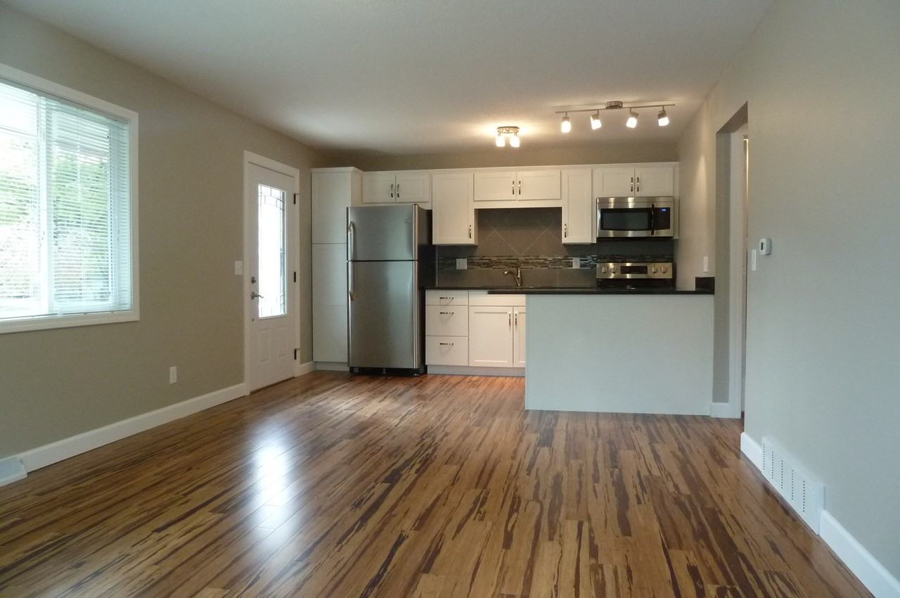 1226 E Bloomington St - Photo 4 of 14