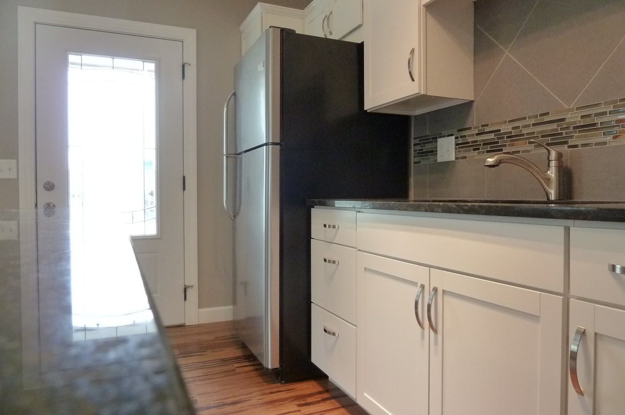 1226 E Bloomington St - Photo 7 of 14