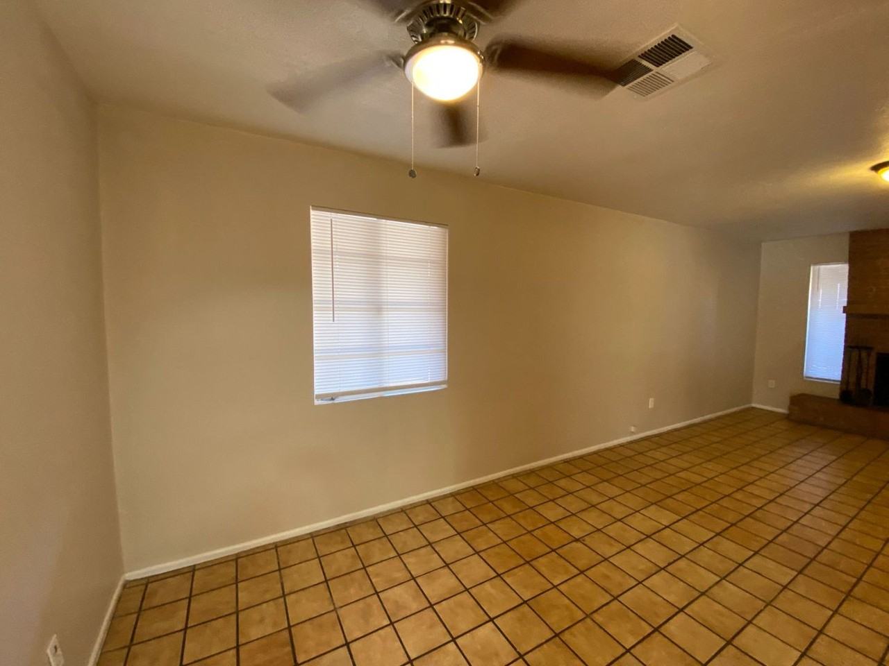 4251 W Keim Dr - Photo 7 of 22