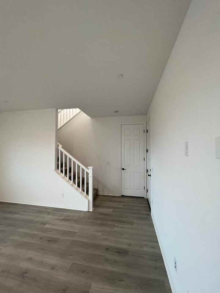 24119 Ashton Rd - Photo 3 of 22