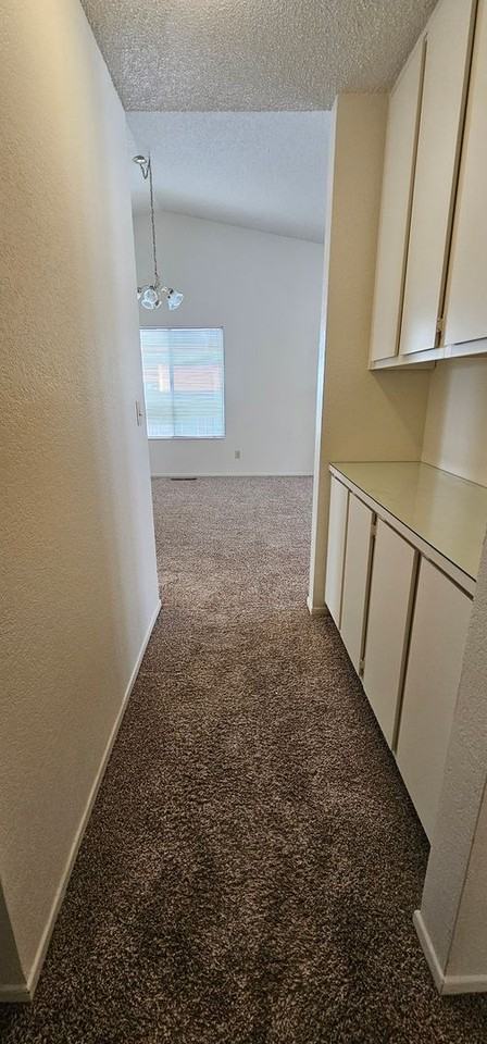 2376 Fieldcrest Dr - Photo 6 of 10
