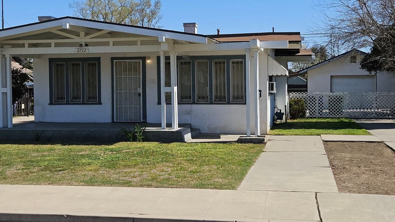 2722 A St - Photo 3 of 3