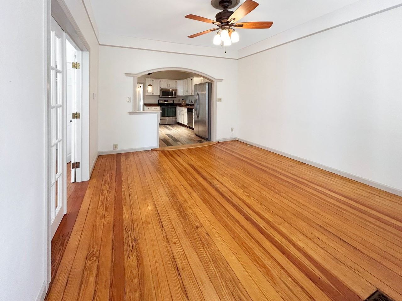 3864 Winona Ct - Photo 5 of 40