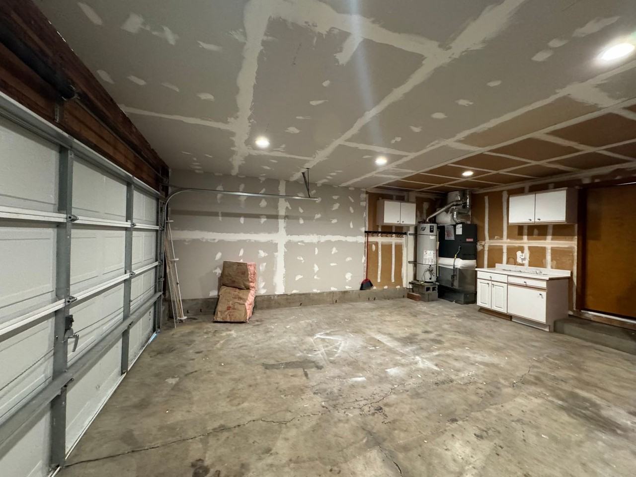 4196 Merrimac Ct Ne - Photo 4 of 42