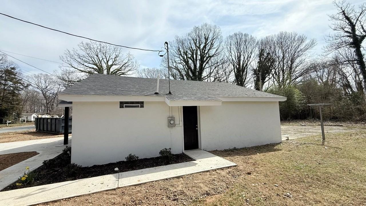 1506 Wendell Avenue - Photo 2 of 13