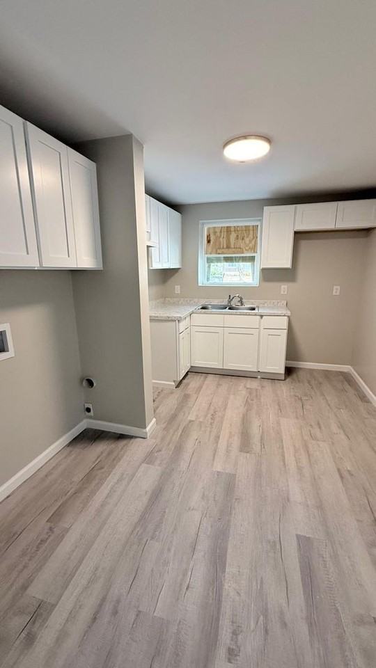 1506 Wendell Avenue - Photo 6 of 13