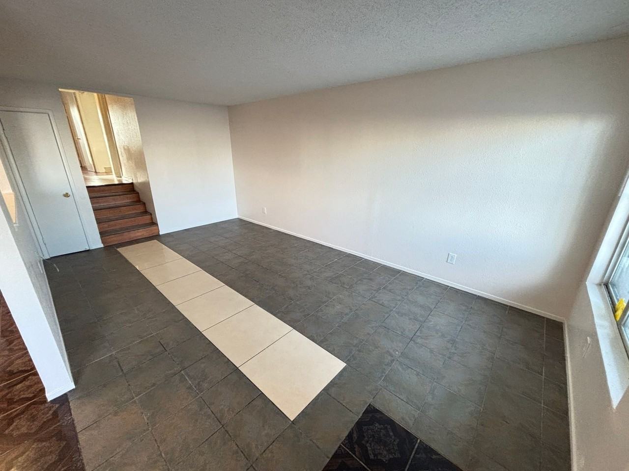 625 N 12th St #A - Photo 5 of 17