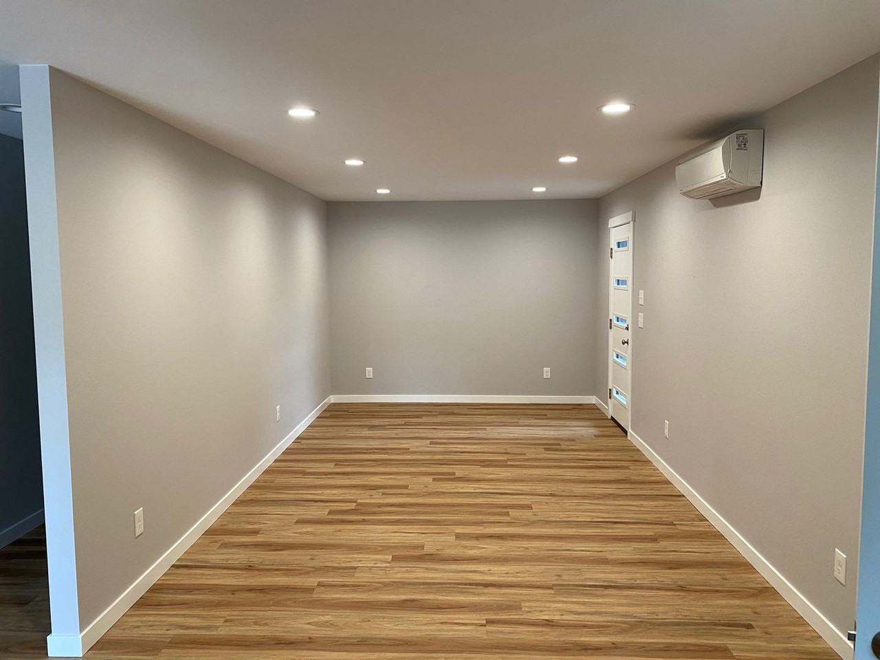 1709 30th St - Photo 3 of 15