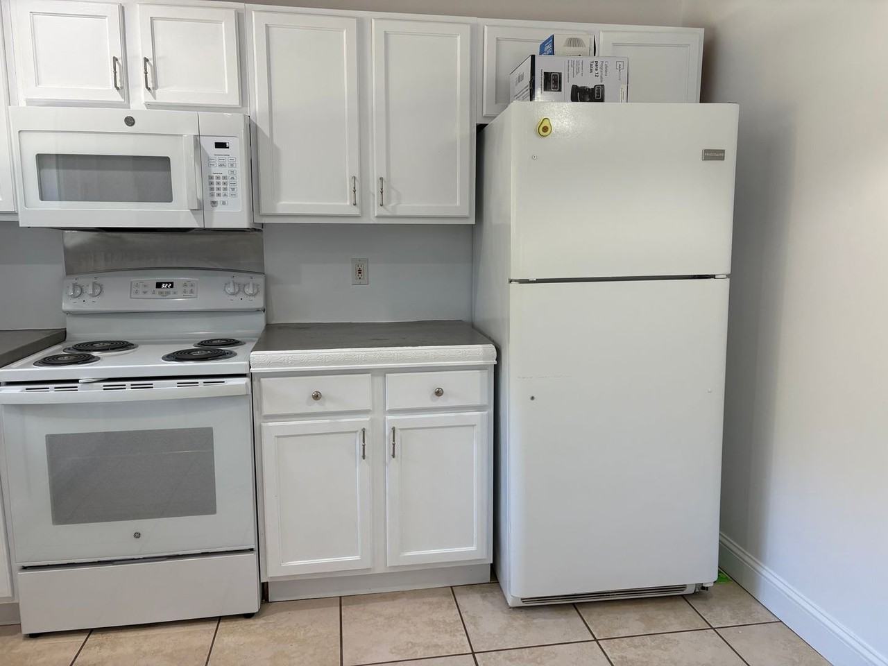 1004 6th Ave - Photo 6 of 28